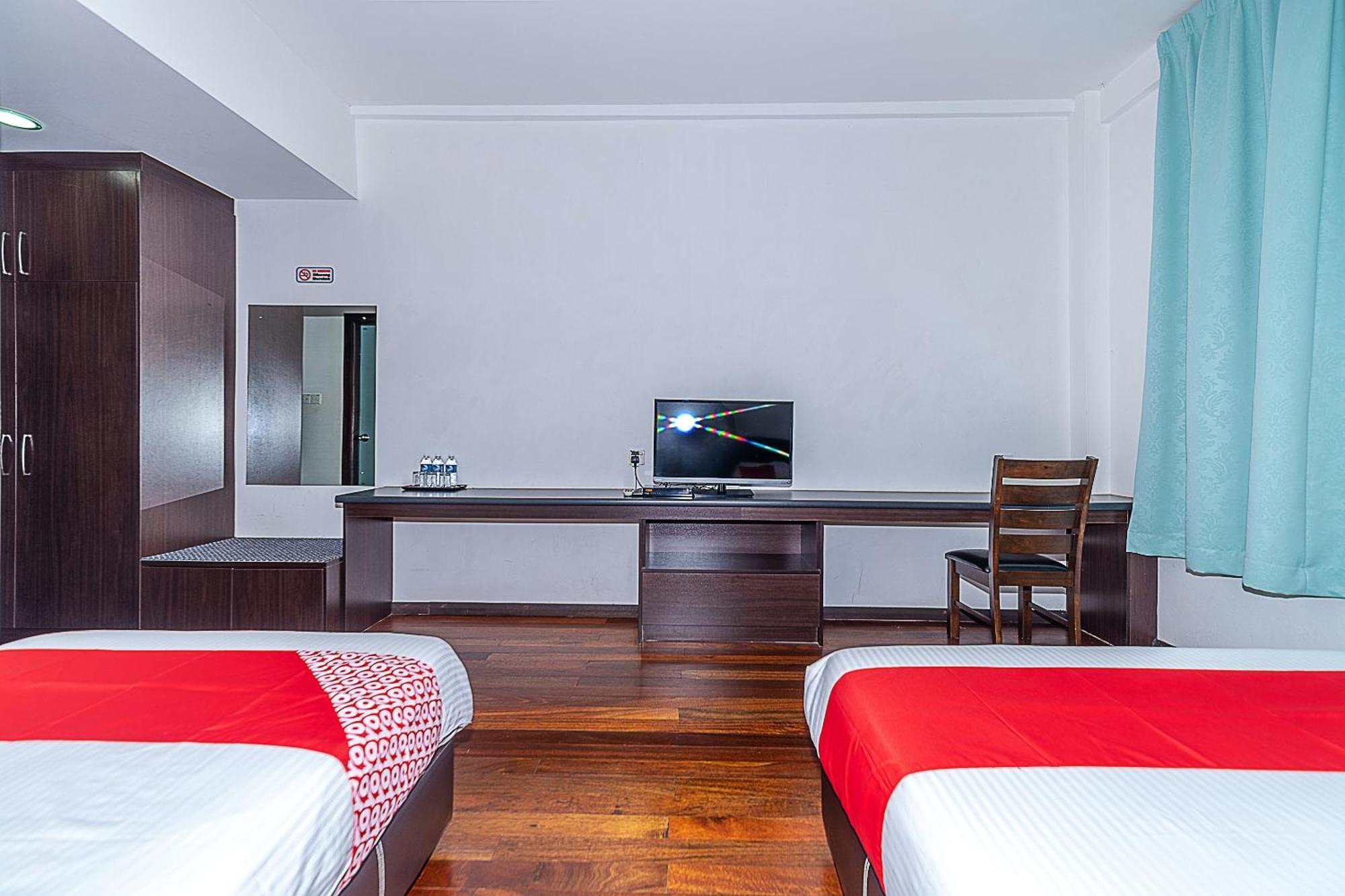 โอโย 90036 อีเกิล วู้ด การ์เดน Hotel Membakut ภายนอก รูปภาพ